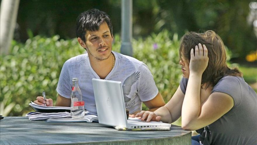 La educación universitaria española se acerca a los estudiantes colombianos