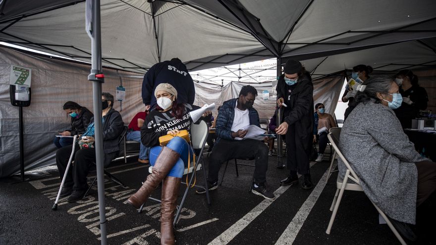 California es ahora el estado del país más golpeado por la pandemia con 58.942 muertos, seguido por Nueva York (50.017), Texas (48.093), Florida (33.178), Pensilvania (24.971), Nueva Jersey (24.389) e Illinois (23.521). EFE/Étienne Laurent/Archivo