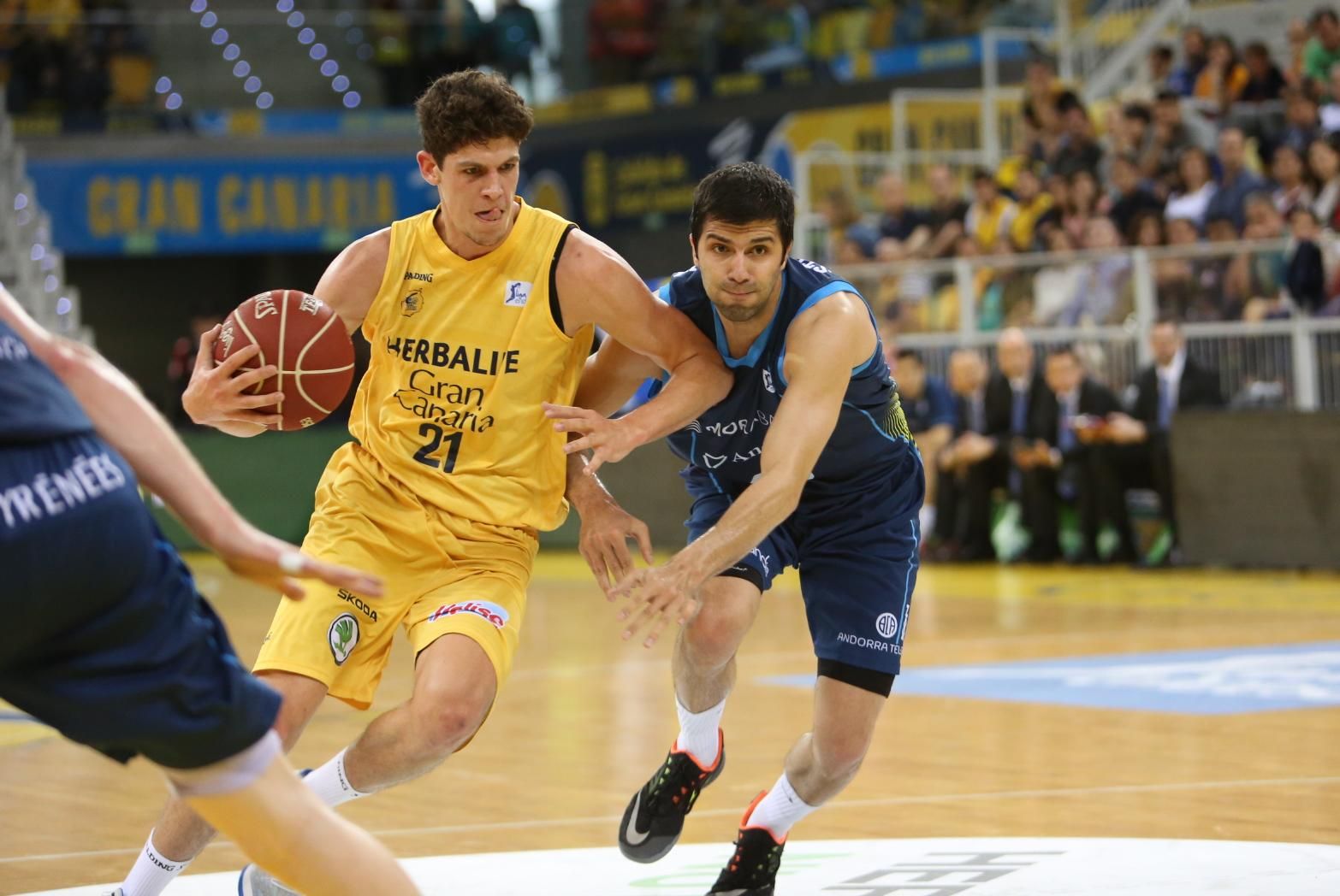 Imágenes del partido entre el Herbalife Gran Canaria y el Morabanc Andorra. (Alejandro Ramos).
