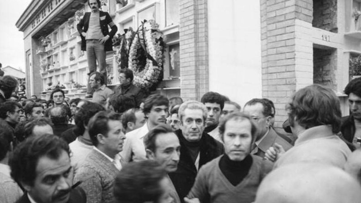 Un momento durante el funeral de Manuel José García Caparrós en Málaga.
