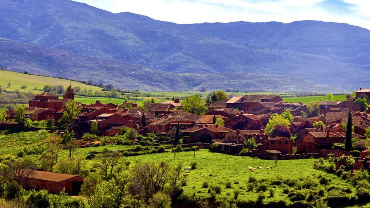 Pueblos rojos España