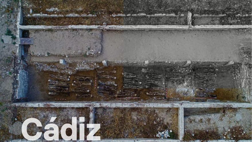 Trabajos de exhumación en Cádiz.
