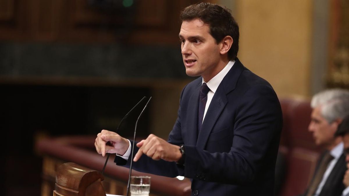 Rivera pide a Sánchez que haga el requerimiento del 155 a Torra ante sus avisos de desobediencia