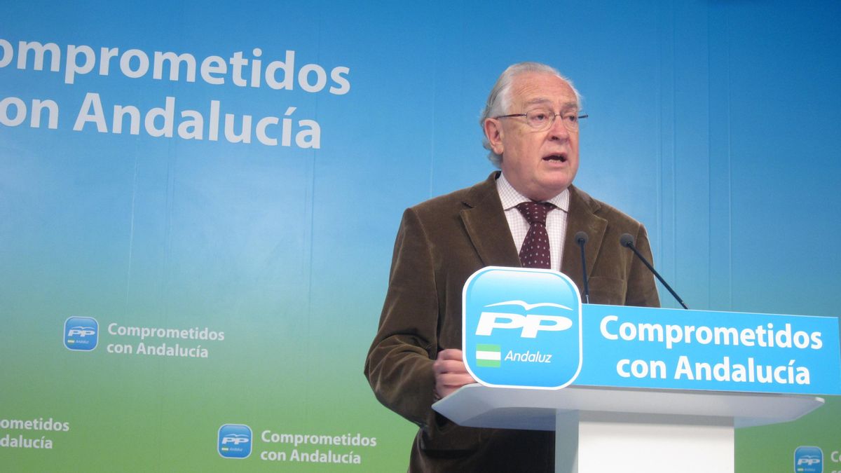 PP-A afea a Griñán su "fiebre reivindicativa" por Algeciras cuando "calló como muerto cuando gobernaba Zapatero"