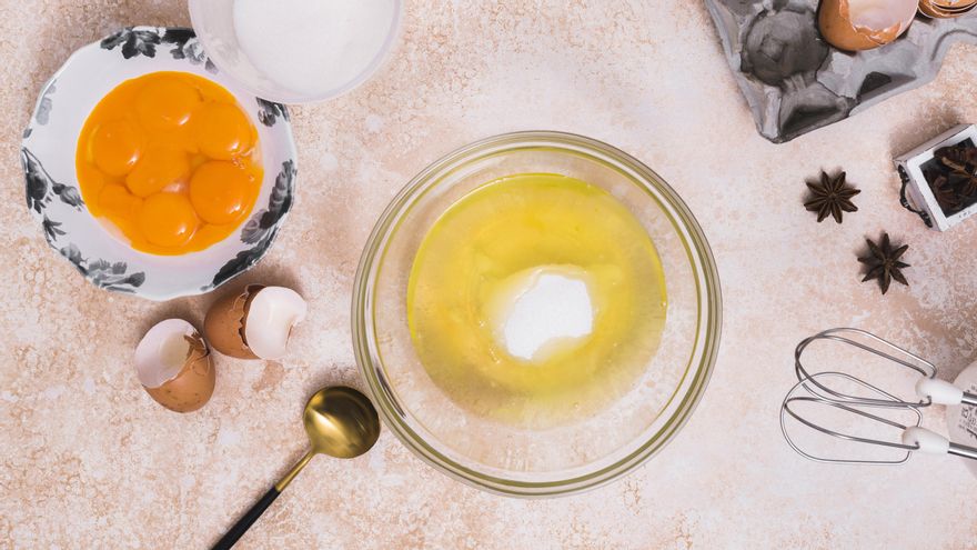 La clave es la mezcla de huevos, azúcar y mantequilla