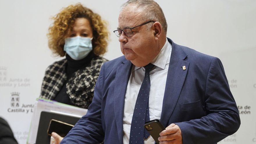 Castilla y León rechaza mascarillas en centros sanitarios porque "el sistema no está colapsado"