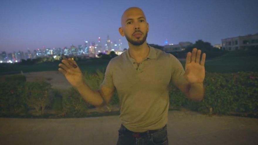 Dinero, coches y misoginia: Andrew Tate, el 'influencer' avergonzado por Greta Thunberg que acabó detenido por tráfico de personas