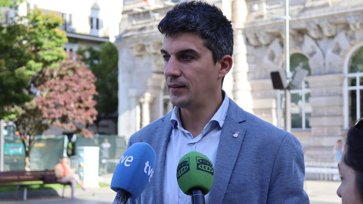 El secretario general y portavoz municipal del PSOE en Santander, Daniel Fernández.