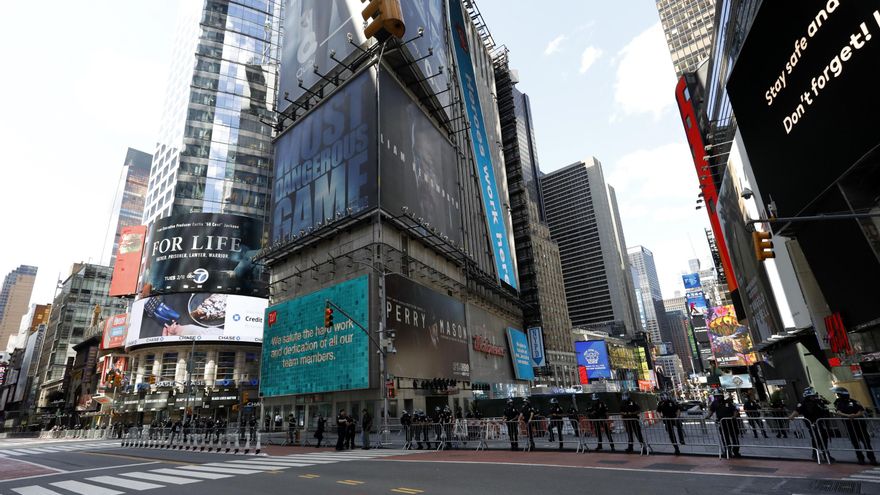 La Policía evacúa temporalmente parte de Times Square por un paquete sospechoso