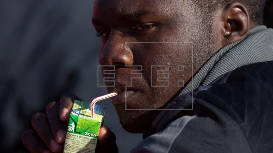 Rescatan 93 inmigrantes que viajaban en tres pateras al sureste de Málaga