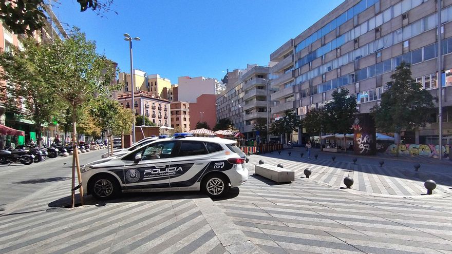 Almeida renuncia a la gestión pública del parking de Luna, uno de los más rentables de Madrid, y planea talar su arbolado