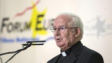 Cañizares pregunta si "la invasión de inmigrantes" es "todo trigo limpio"
