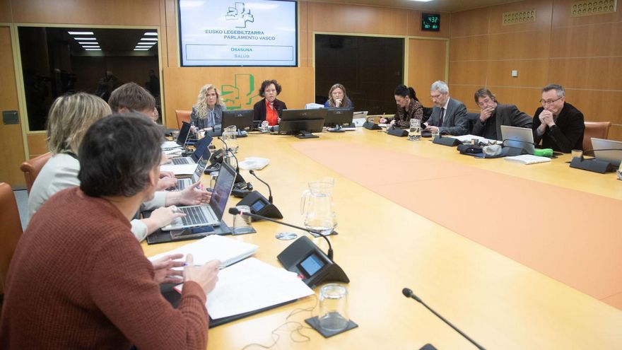 El Gobierno de Urkullu se esfuerza por triplicado en cerrar la crisis en la Sanidad pública