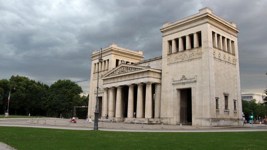 Propileo de la Königsplatz.
