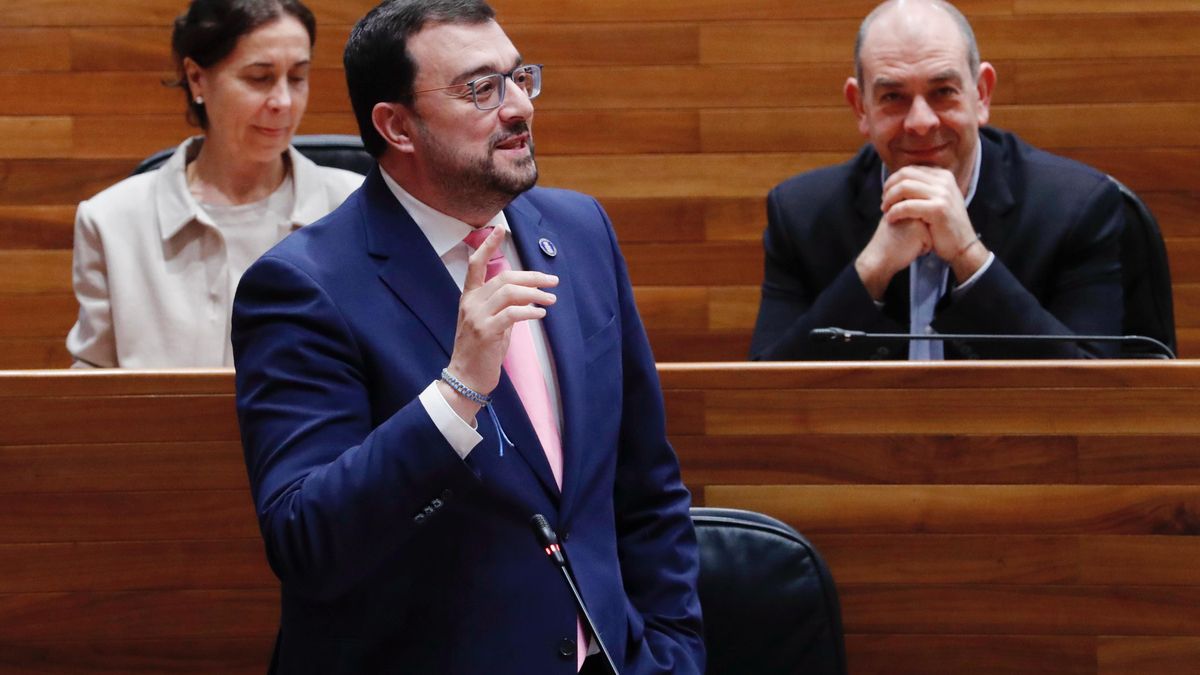 Barbón defiende aplicar medidas "posibilistas" en Asturias porque la "pureza política no existe"