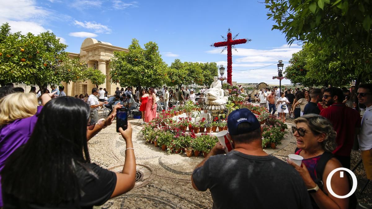 Segundo premio en Recintos Cerrados Cruz de la Hermandad del Santo Sepulcro
