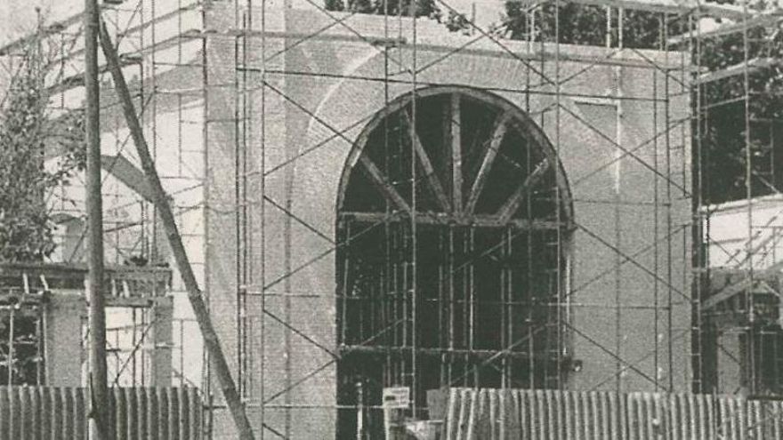 Medio siglo de la Puerta de Hierros, único legado del intento de privatizar la Feria de Albacete en 1970