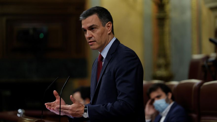El presidente del Gobierno, Pedro Sánchez, comparece este miércoles en el Pleno del Congreso. EFE/Emilio Naranjo