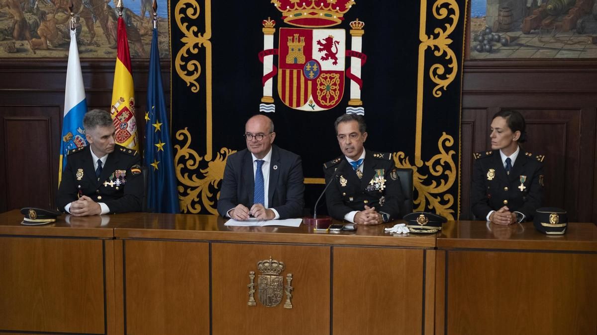 La Guardia Civil investiga la presunta muerte de un menor arrojado de un cayuco llegado a El Hierro