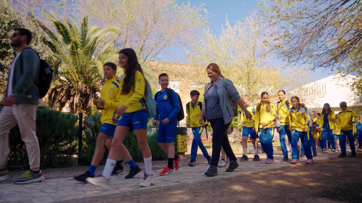 Alumnos del colegio Séneca descubren el ‘tesoro’ verde que crece en los descampados
