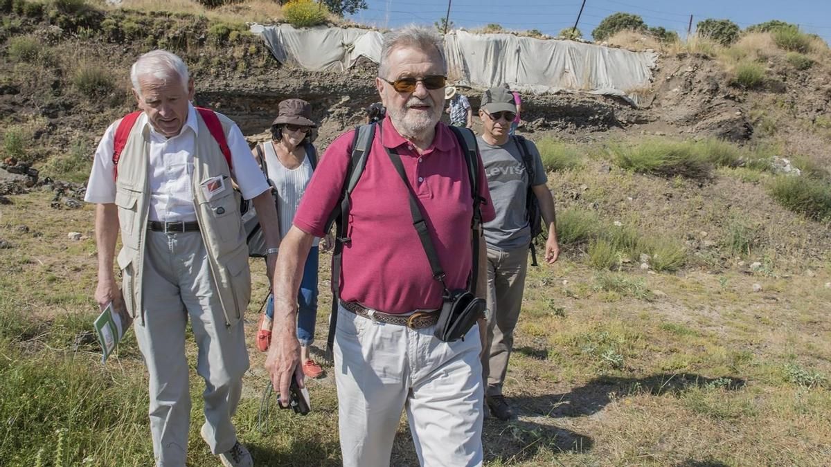 El ILC y la ULE homenajean a los investigadores Claude Domergue, Gérard Hérail y Béatrice Cauvet