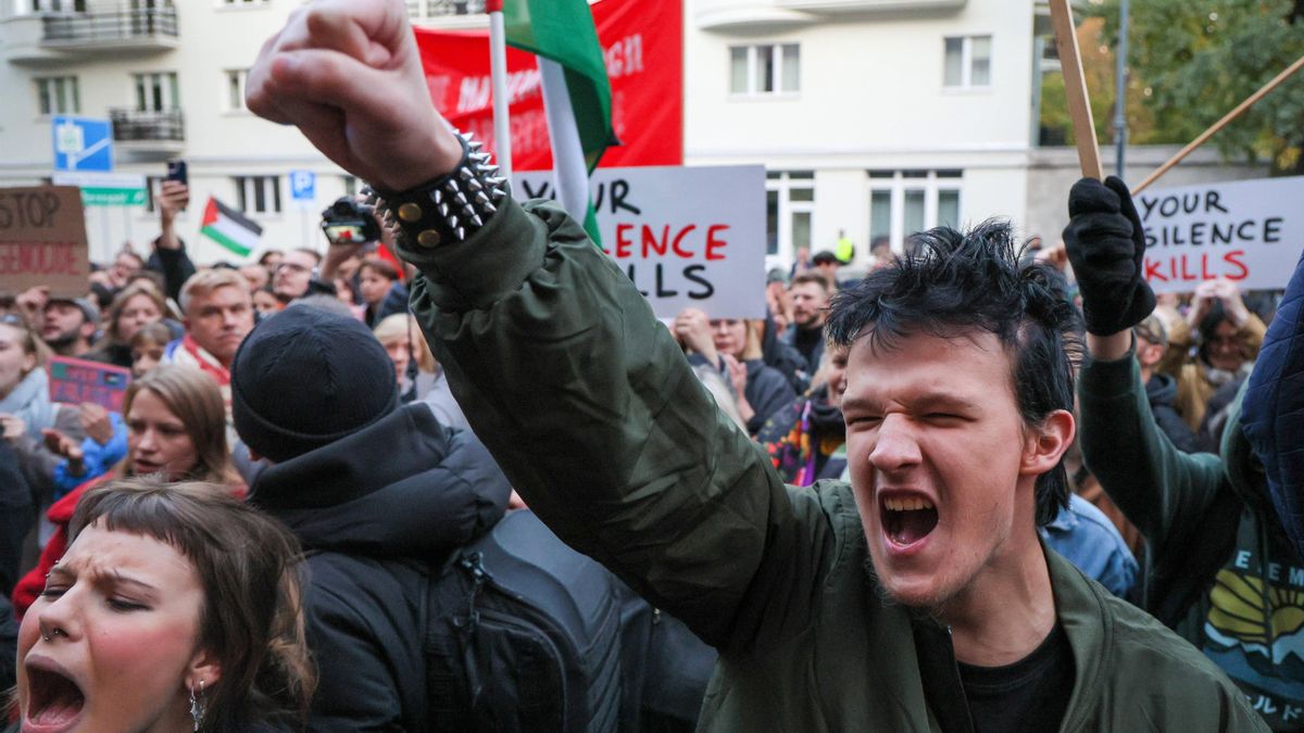 Manifestantes en Polonia