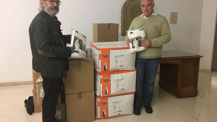 El Ayuntamiento de Logroño entrega equipos de protección al personal de limpieza de la ciudad
