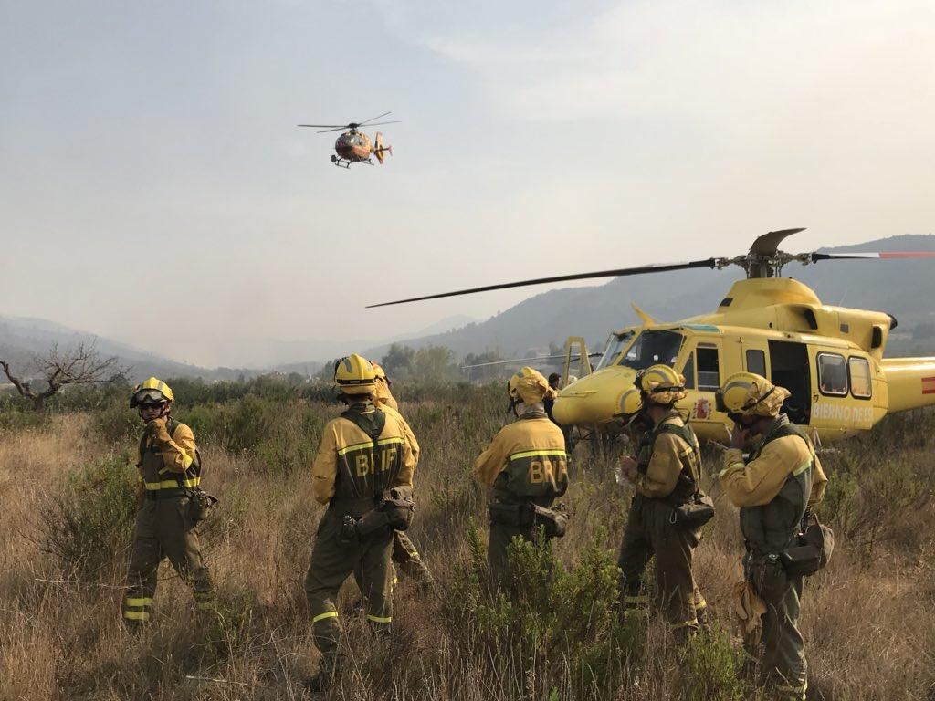 Medios aéreos se preparan para intervenir