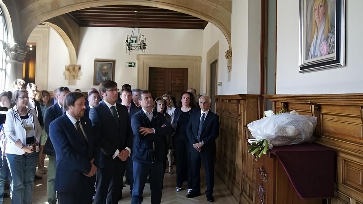 ¿Debe la Diputación colgar el cuadro de un condenado por corrupción en la galería honorífica de los presidentes?