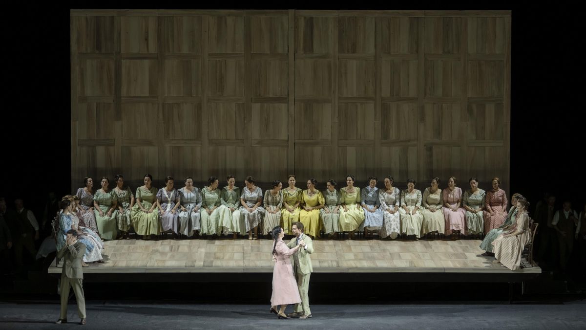 Les Arts se adentra en el romanticismo de 'Eugenio Oneguin' en la visión introspectiva y psicológica de Laurent Pelly