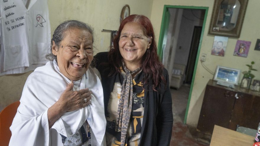 Las mujeres de la villa más visitada por Francisco honran su legado: “Abrazó a nuestros hijos como si fueran suyos”