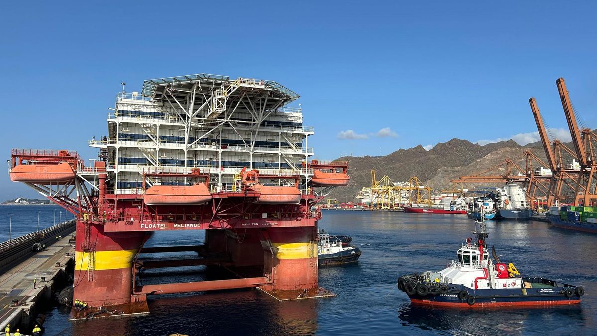 Acoso y derribo al remolque de Puertos de Tenerife