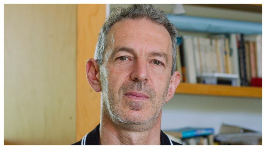 Martín Rejtman: “El encanto de un viaje está en verse como otro y pensar cuánto de tu contexto te arma como persona”