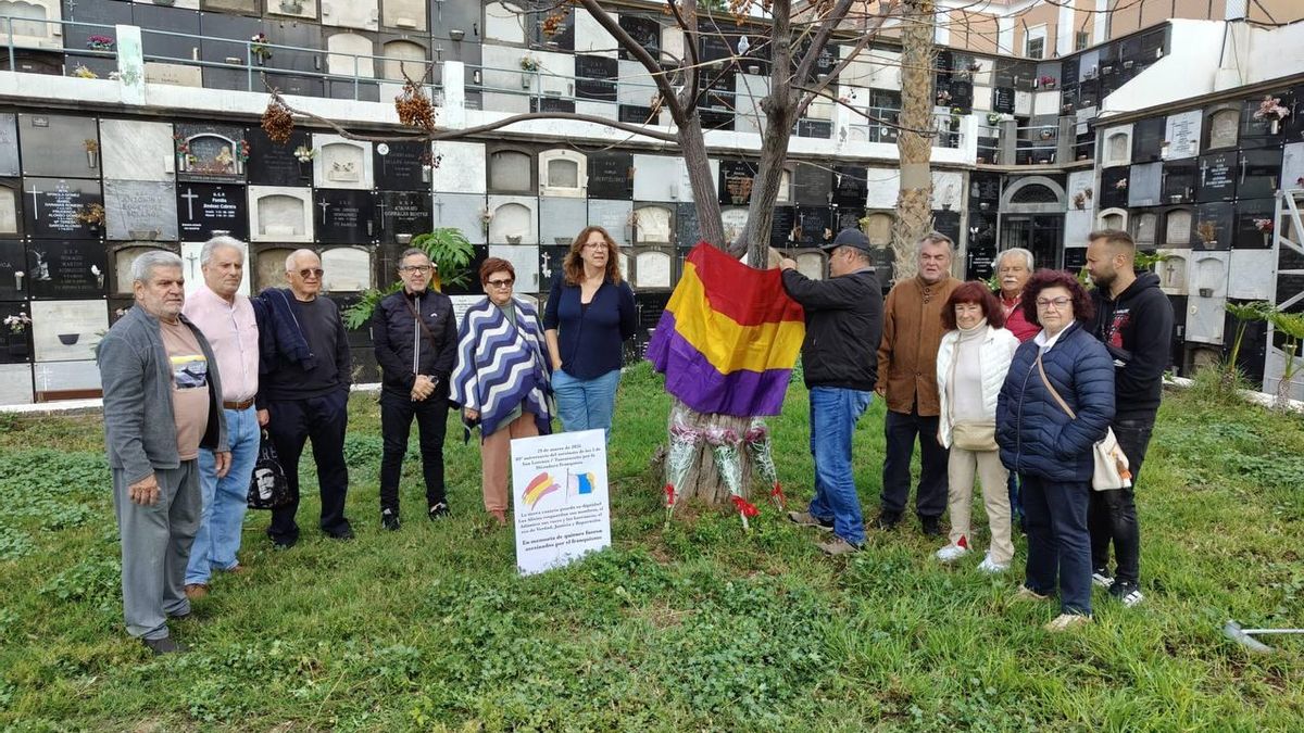 Homenaje a las víctimas del franquismo cuando se cumplen 89 años del fusilamiento de "los cinco de San Lorenzo"