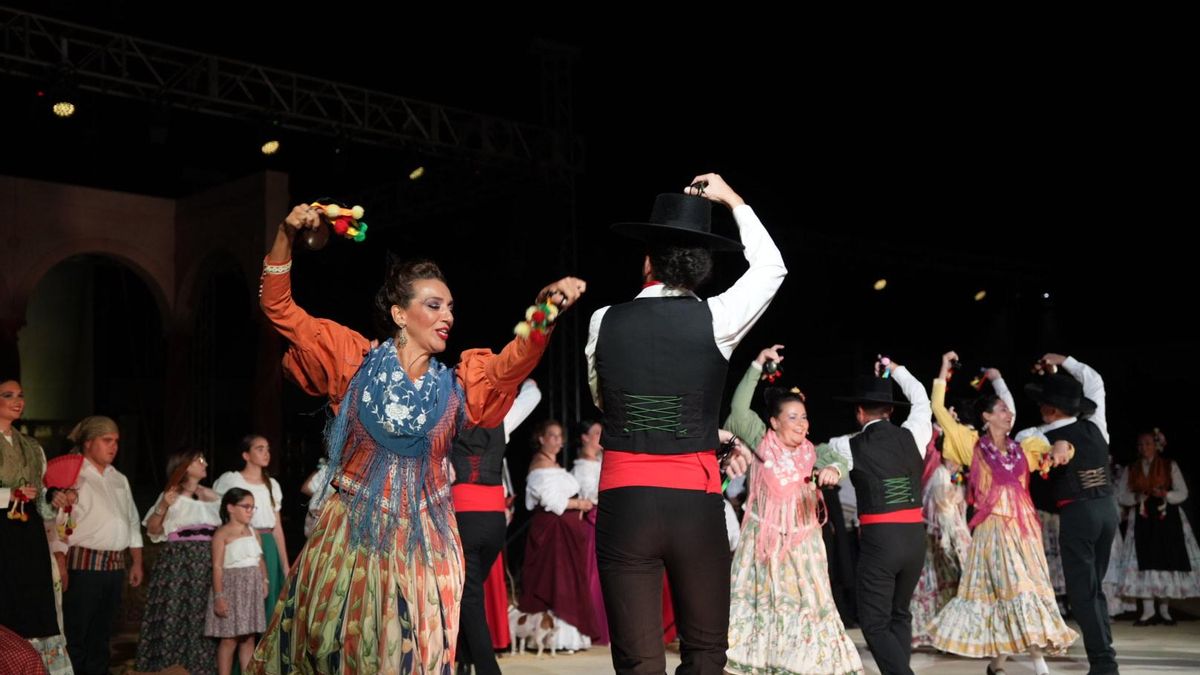 Estreno de La Duquesa de Benamejí 2026 en la Plaza de Toros, con aforo completo y la participación de 203 artistas benamejicenses.