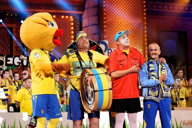 Actuación de 'Los Trapasones' en la final de murgas 2015. FOTO: Cirenia Vico.