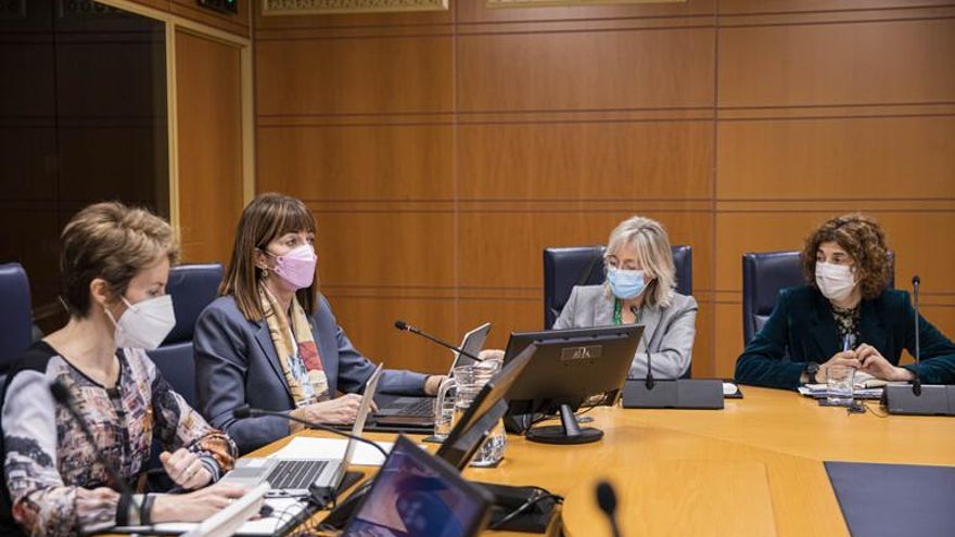 Mendia considera "inaceptable" que se produzcan "accidentes del siglo XIX" en las empresas vascas