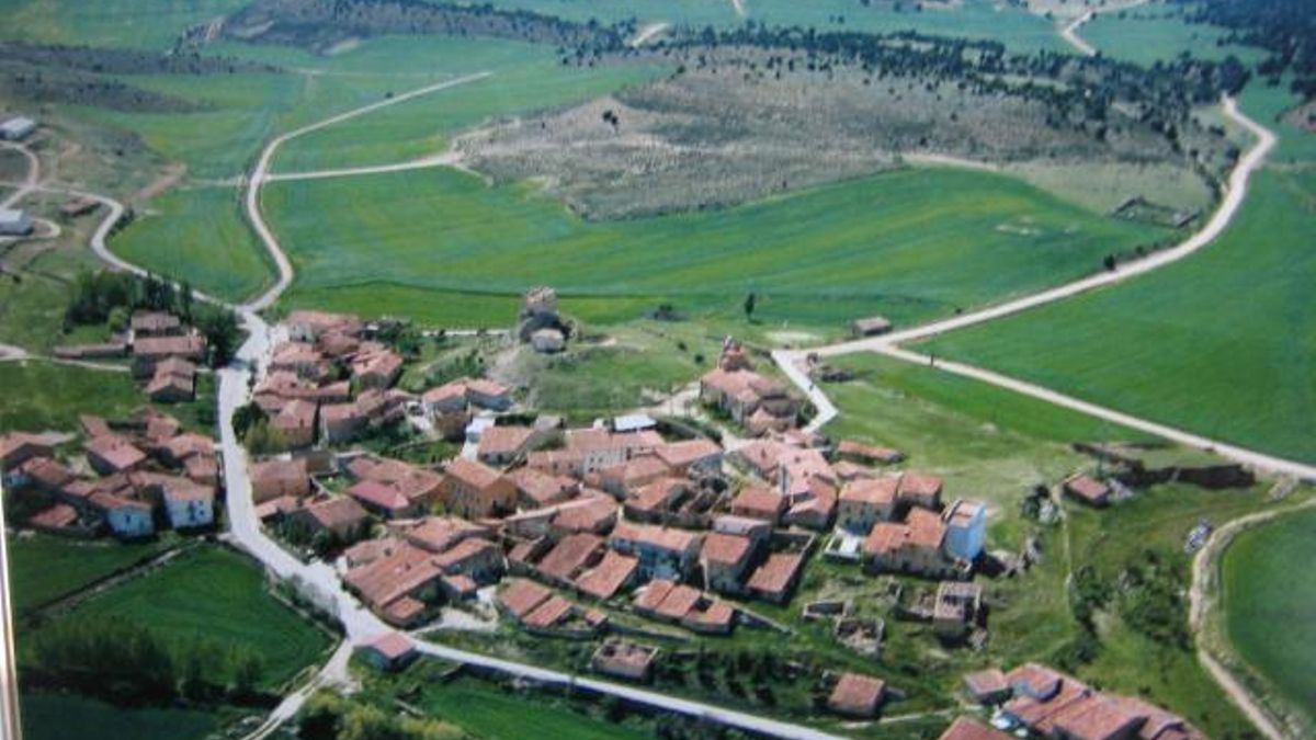 Casi toda la pedanía de Turmiel firma contra la macrogranja de más de 60.000 gallinas que ya tiene licencia municipal