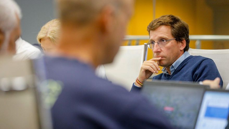 Cerrojazo informativo del Gobierno de Almeida en datos antes abiertos sobre urbanismo, movilidad y arbolado urbano