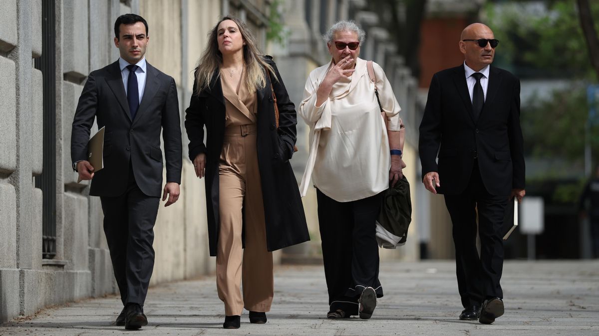 La empresaria que dijo haber llevado 90.000 euros a Ferraz se libra de ser procesada por blanqueo en otra causa