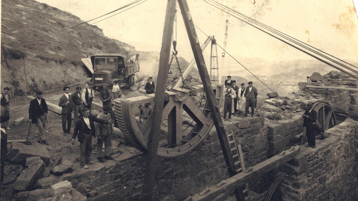 El funicular de Larreineta, en una imagen histórica