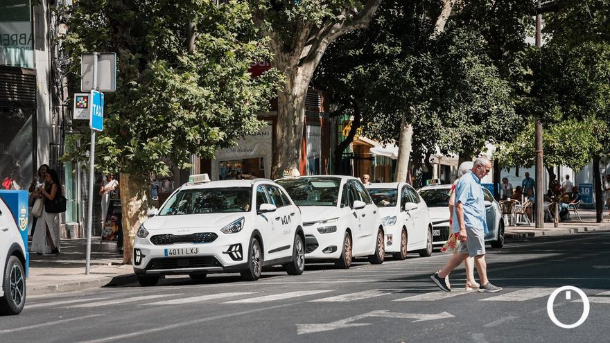 Córdoba, la ciudad donde el taxi venció a Uber con una de las ratios de licencias por habitante más bajas