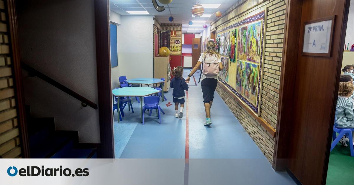 Plazas fantasma y listas plagadas de errores: la caótica vuelta al cole de los profesores en Madrid
