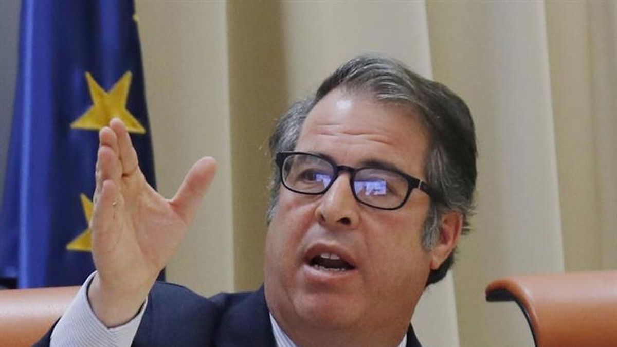 El director general de tráfico, Gregorio Serrano, no es funcionario.