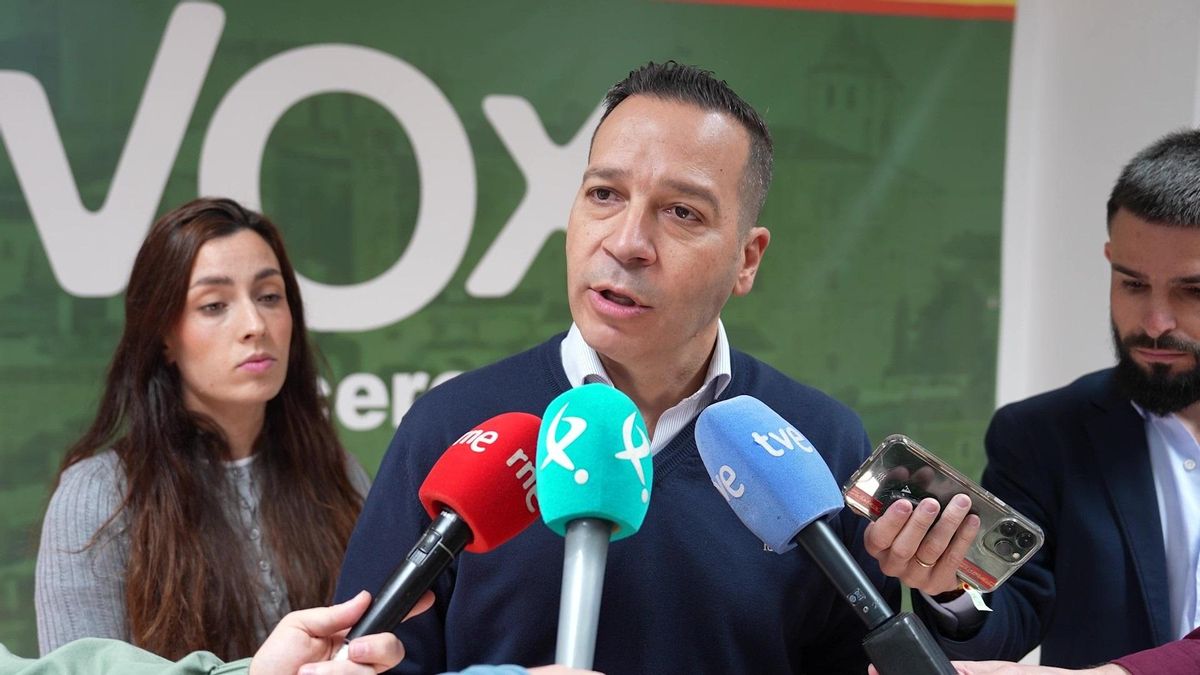 Vox enfría las expectativas de Guardiola: "Para repartir consejerías no hacía falta adelantar elecciones en Extremadura"