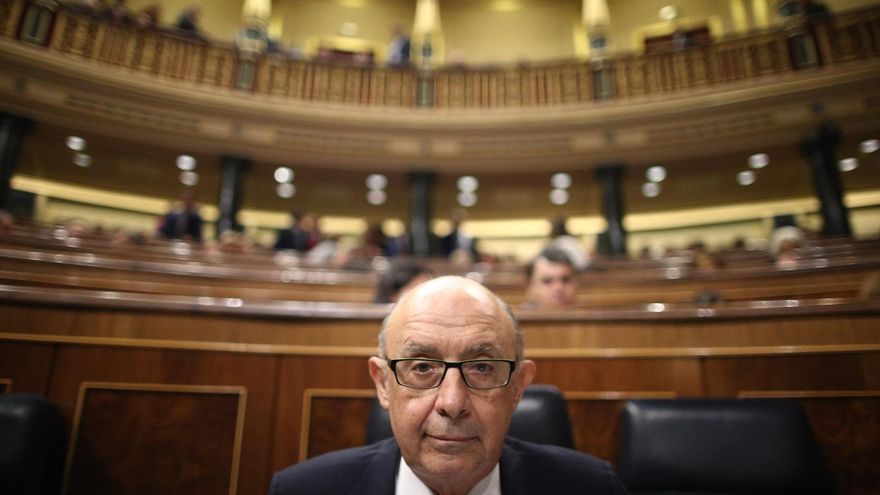 Una jefa de Hacienda y hermana de dos imputados del 'caso Montoro' es casera de una empresa acusada de fraude en el IVA
