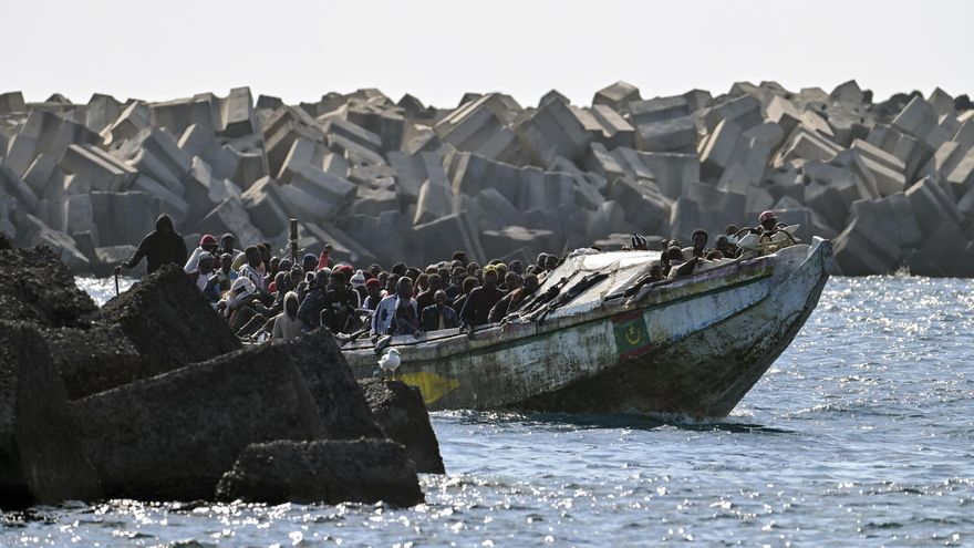 El fin de semana concluye con un total de 13 embarcaciones llegadas a Canarias con 840 migrantes a bordo