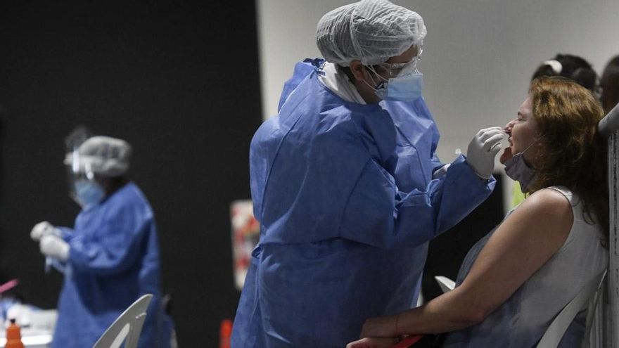 Informan tres muertes y 790 contagios de coronavirus en las últimas 24 horas