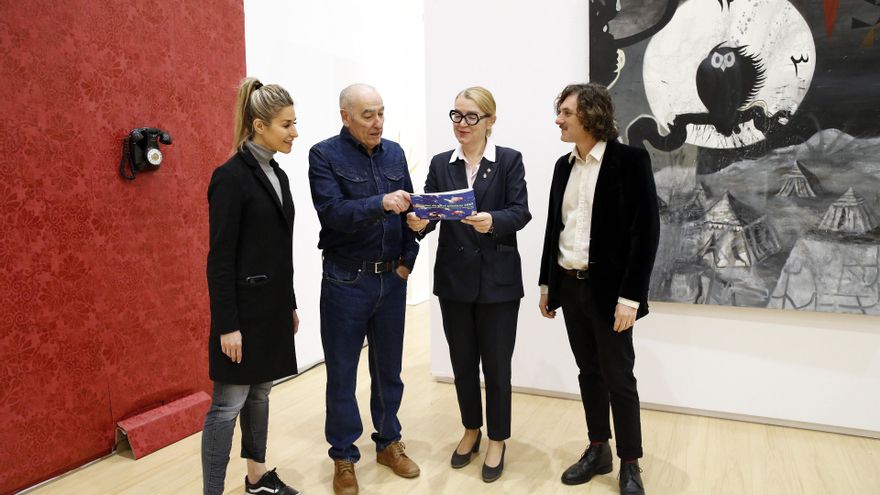 Biblioteca Central expone las obras finalistas de los premios regionales de Artes Plásticas y las últimas adquisiciones