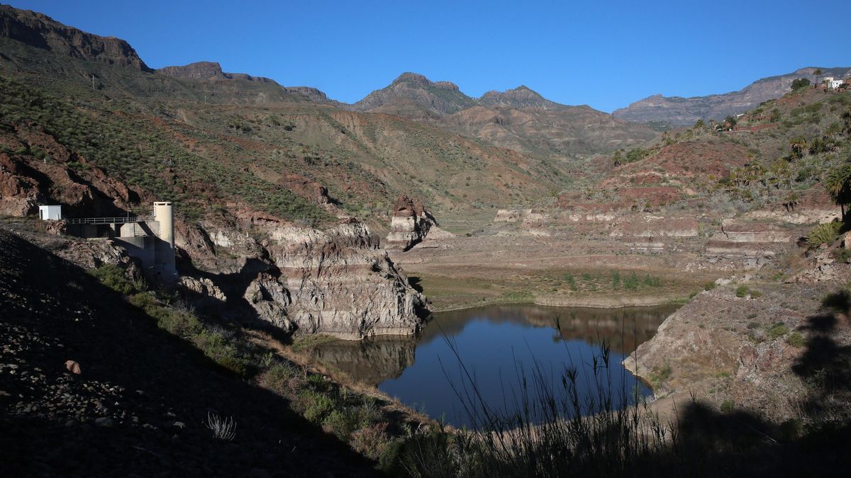 Estado actual de la presa de Tirajana en La Sorrueda, Santa Lucía de Tirajana (Gran Canaria). Enero de 2024.